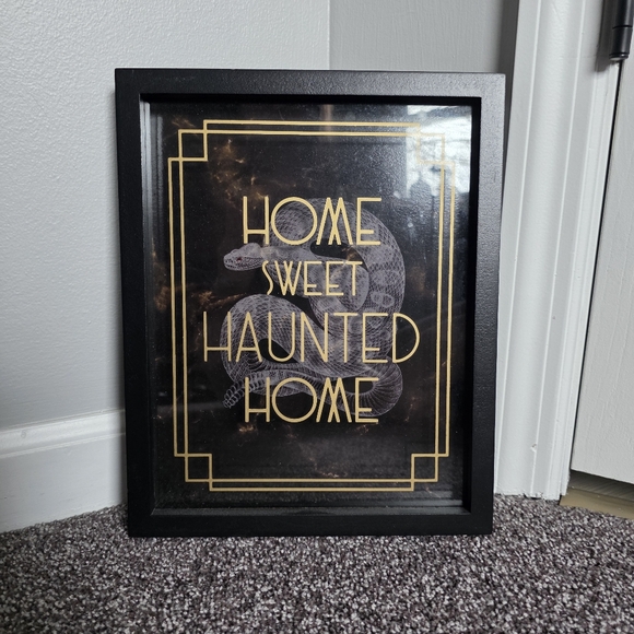 Joann Home sweet haunted home goth snake wall decor - Picture 1 of 2
